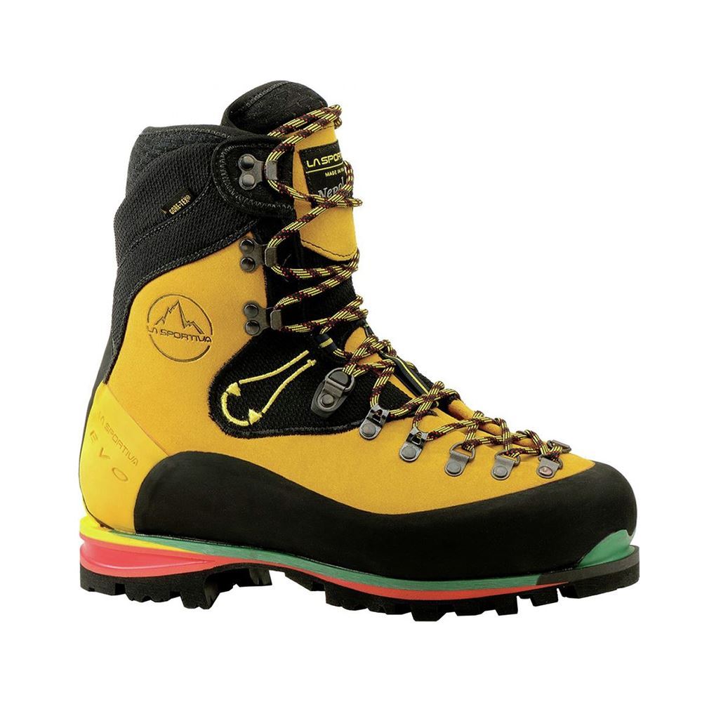 Nop Venture Theme. Men's Mountaineering Boots